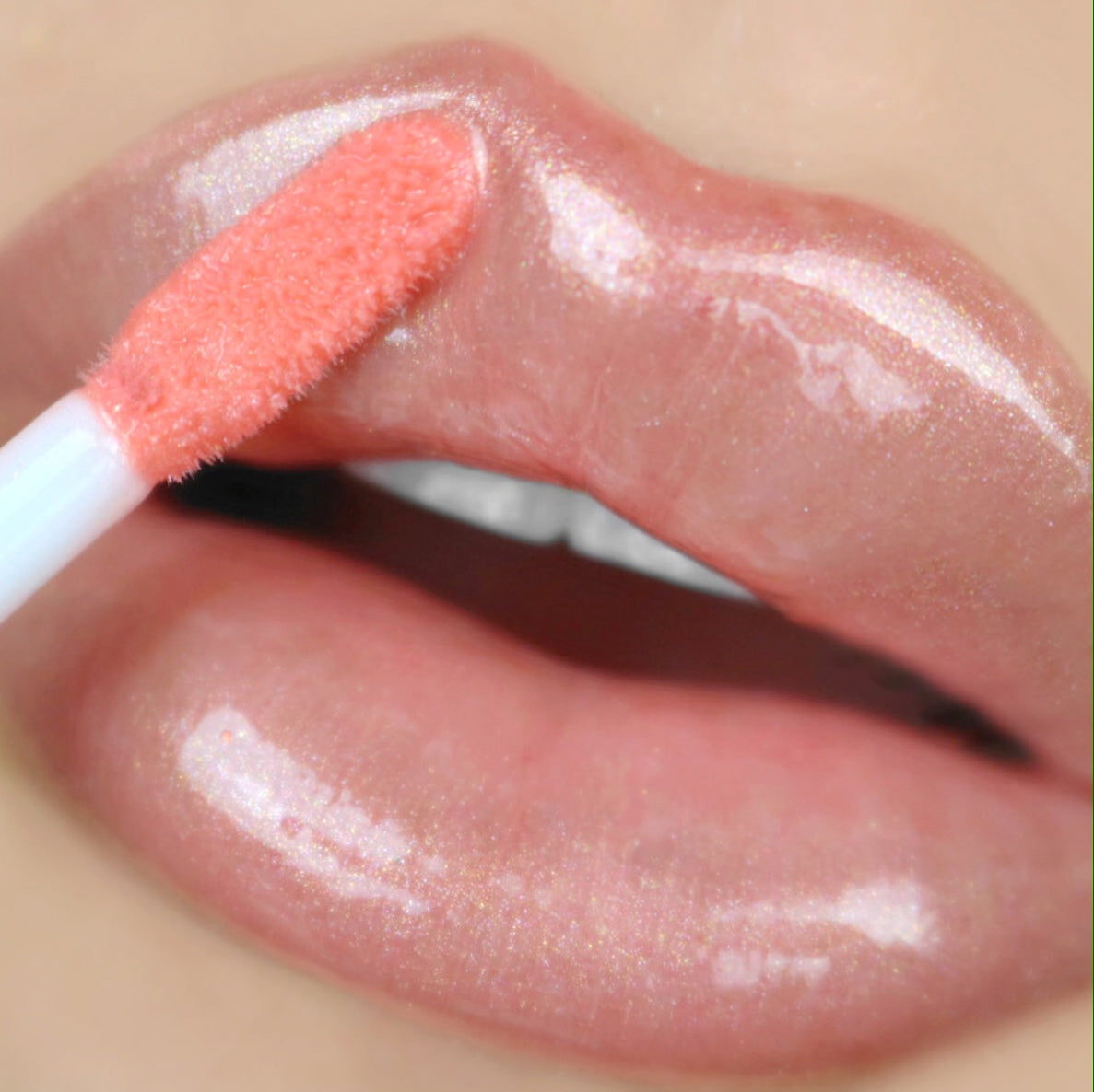 'Vanity' Ultra Dazzle Lipgloss